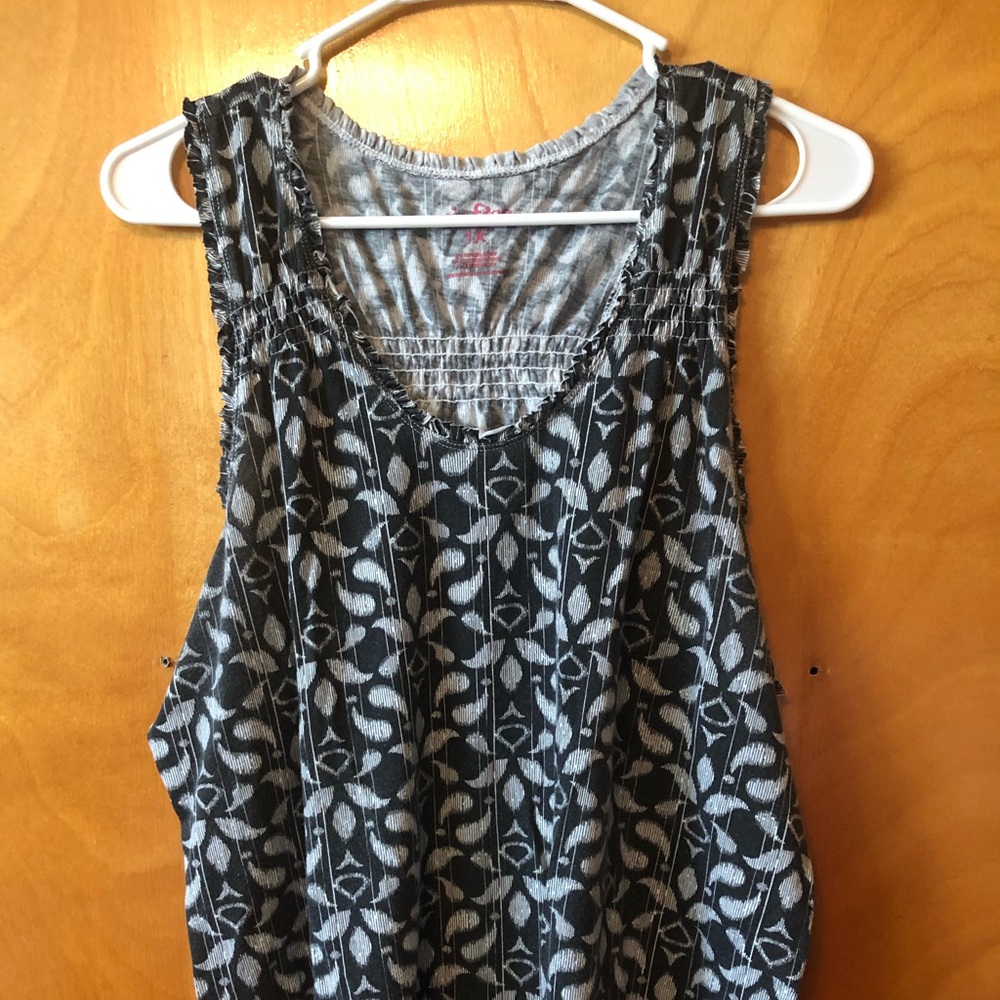 Razorback tank top
